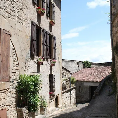 D'ici Et D'ailleurs 4*