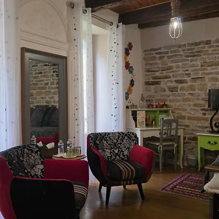 D'ici Et D'ailleurs 4*