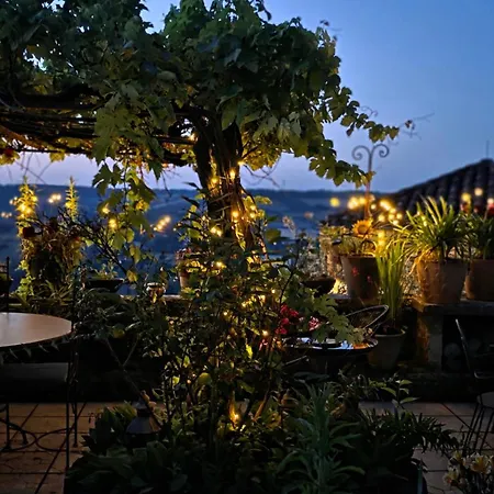 D'ici Et D'ailleurs Bed & Breakfast