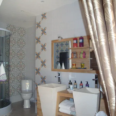 D'ici Et D'ailleurs B&B 3*